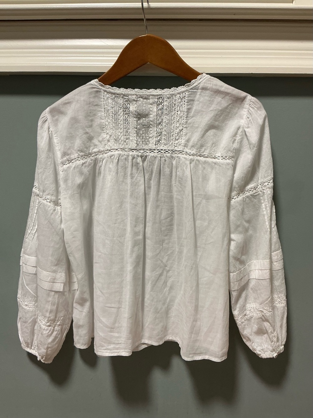Velvet by Graham & Spencer Pia Blouse White Eyelet Lace V-Neck Boho Top, S - Picture 5 of 14